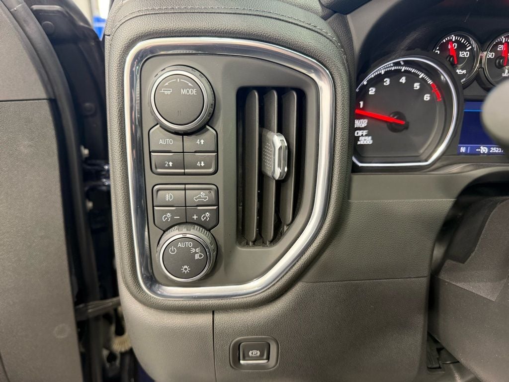 2022 Chevrolet Silverado 1500 LTD 4WD Crew Cab Short Bed RST