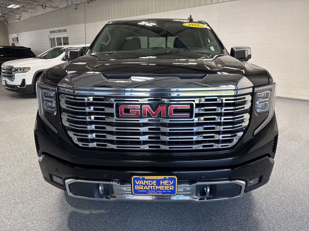 2023 GMC Sierra 1500 4WD Crew Cab Short Box Denali