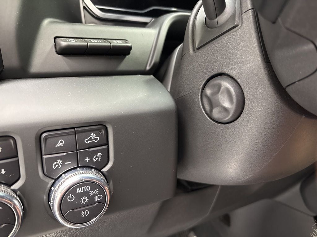 2023 GMC Sierra 1500 4WD Crew Cab Short Box Denali