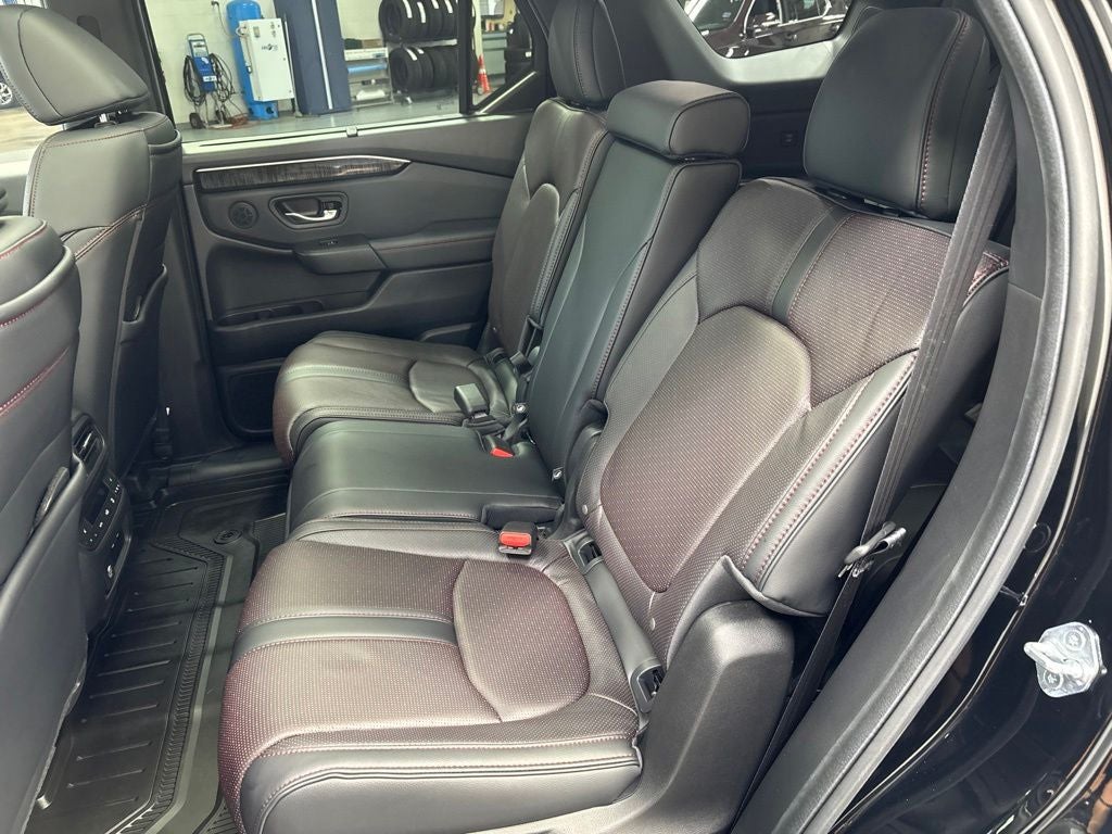 2025 Honda Pilot Black Edition