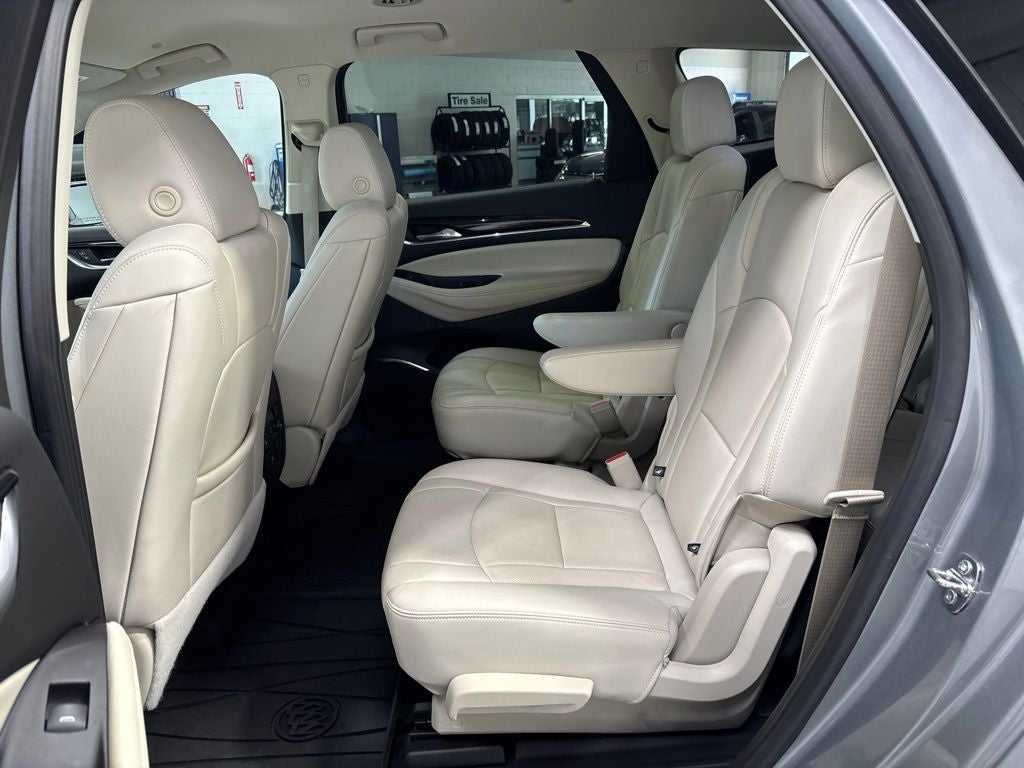 2023 Buick Enclave Essence AWD