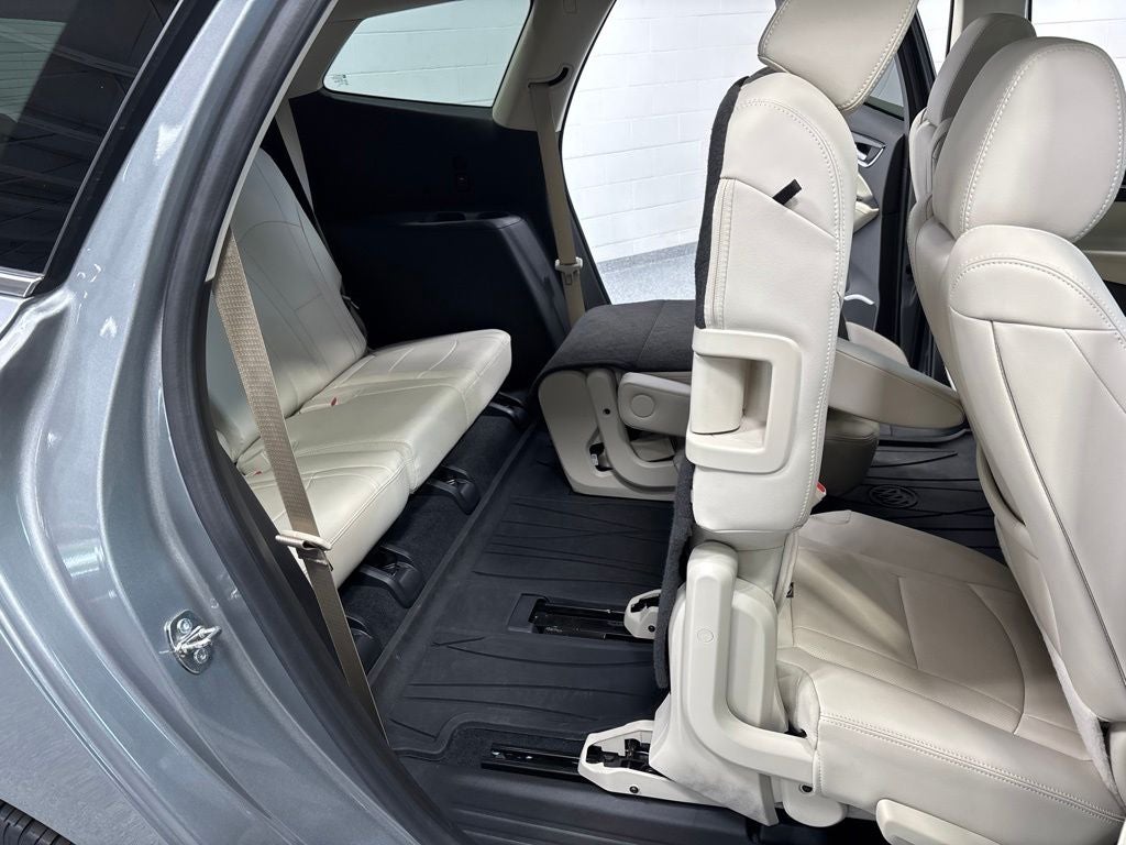 2023 Buick Enclave Essence AWD