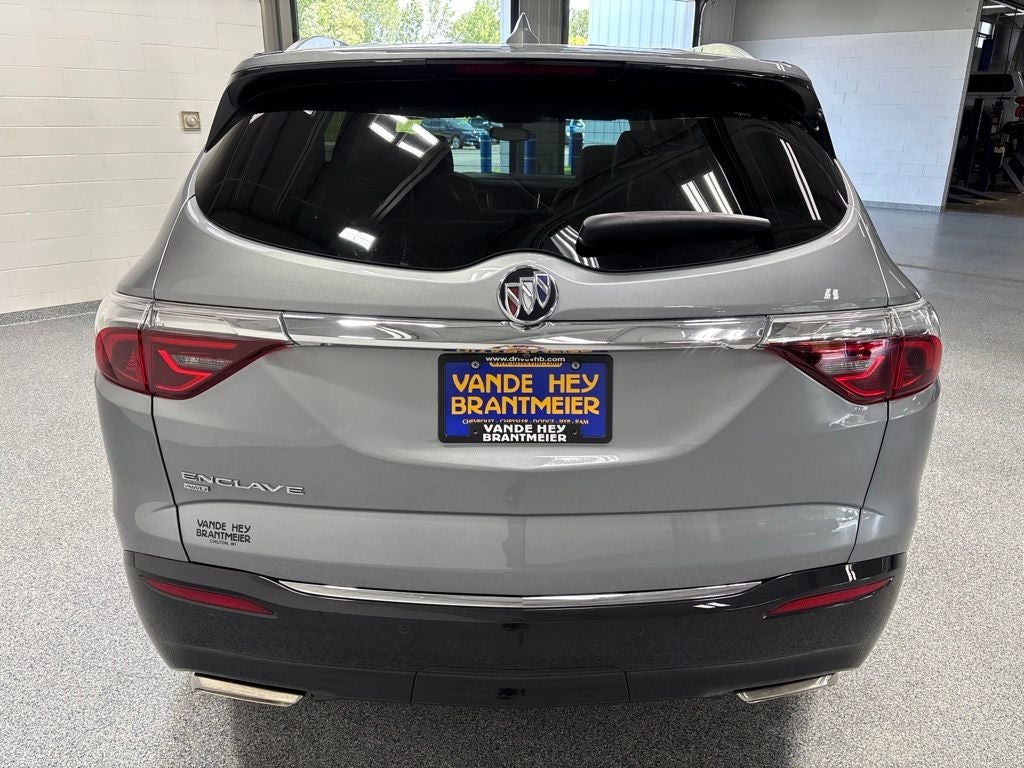 2023 Buick Enclave Essence AWD