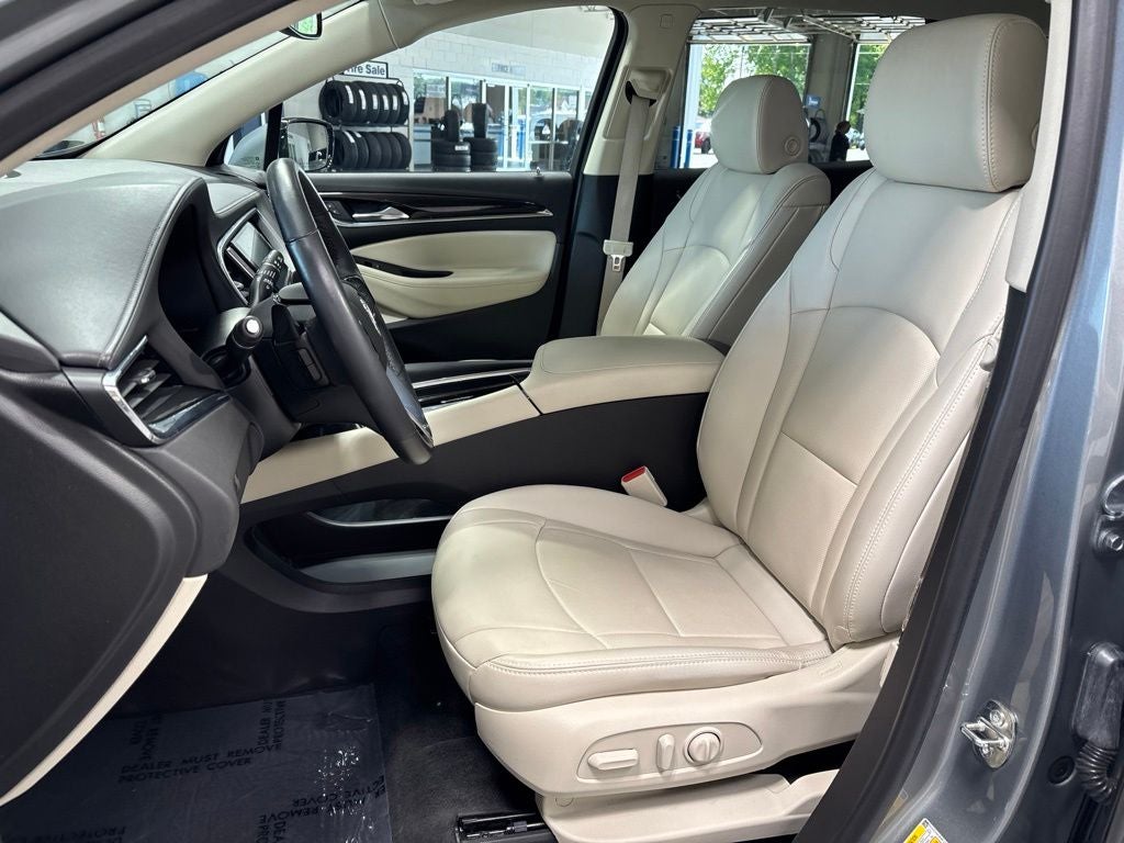 2023 Buick Enclave Essence AWD