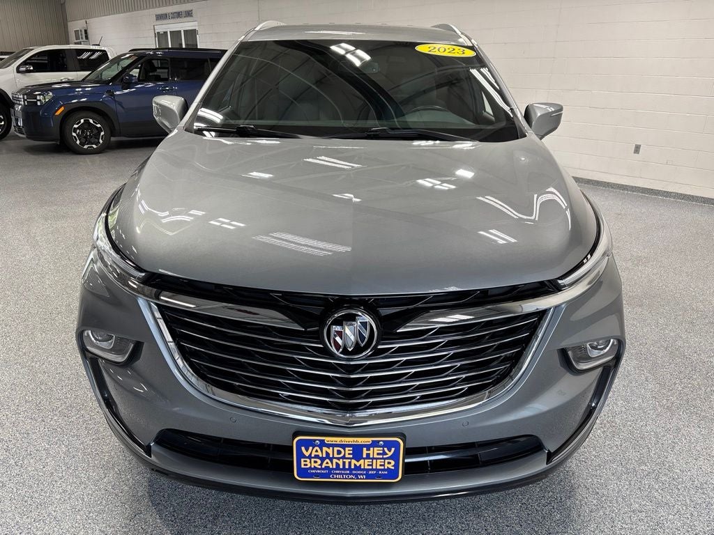 2023 Buick Enclave Essence AWD