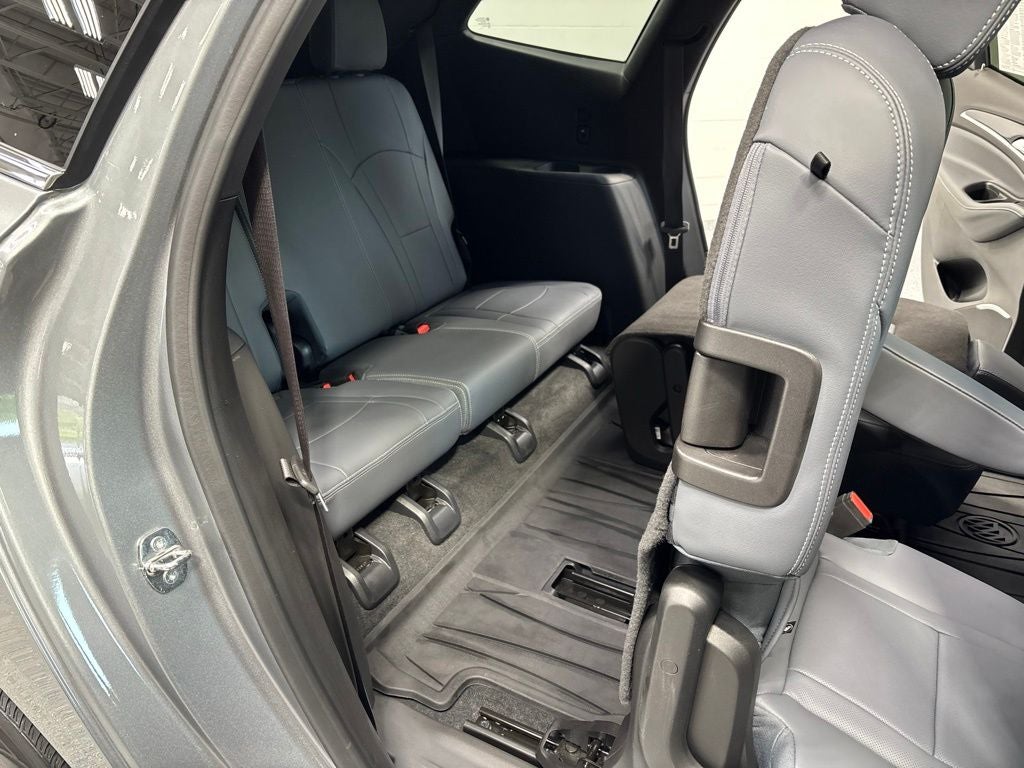 2023 Buick Enclave Essence AWD