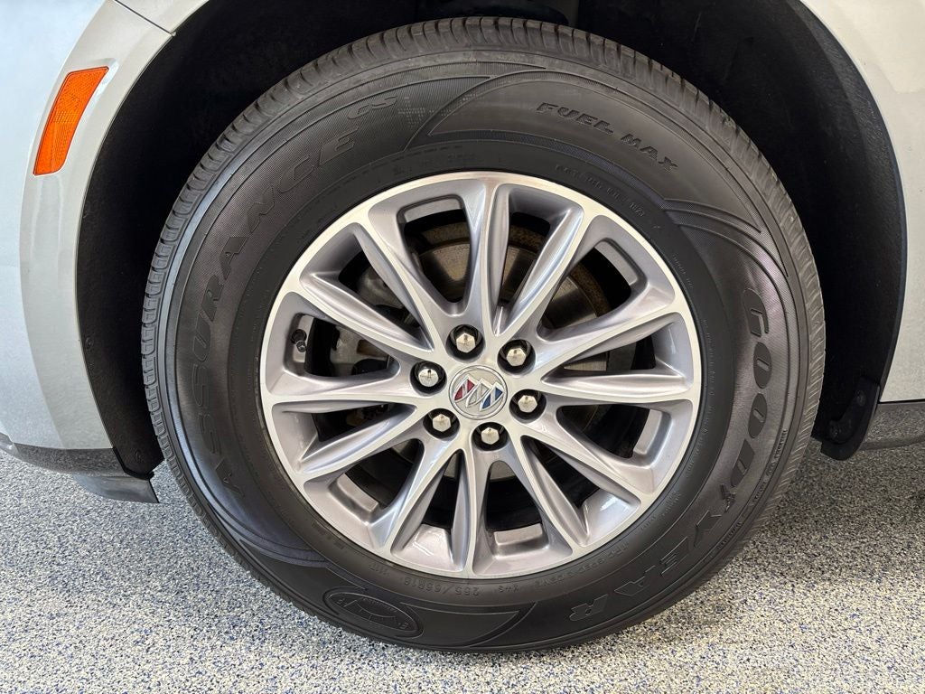 2023 Buick Enclave Essence AWD