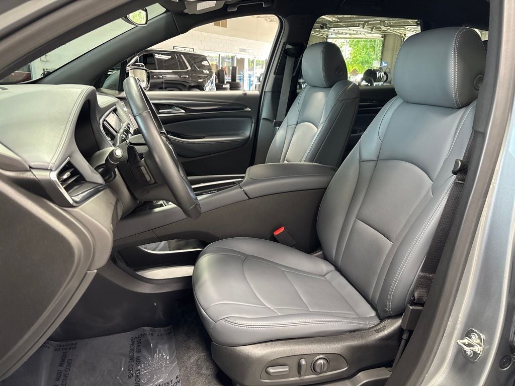 2023 Buick Enclave Essence AWD