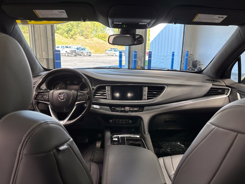 2023 Buick Enclave Essence AWD