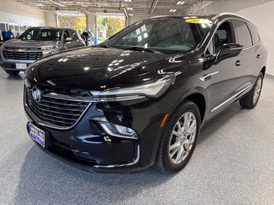 2023 Buick Enclave Essence AWD