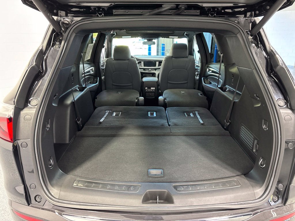 2023 Buick Enclave Essence AWD