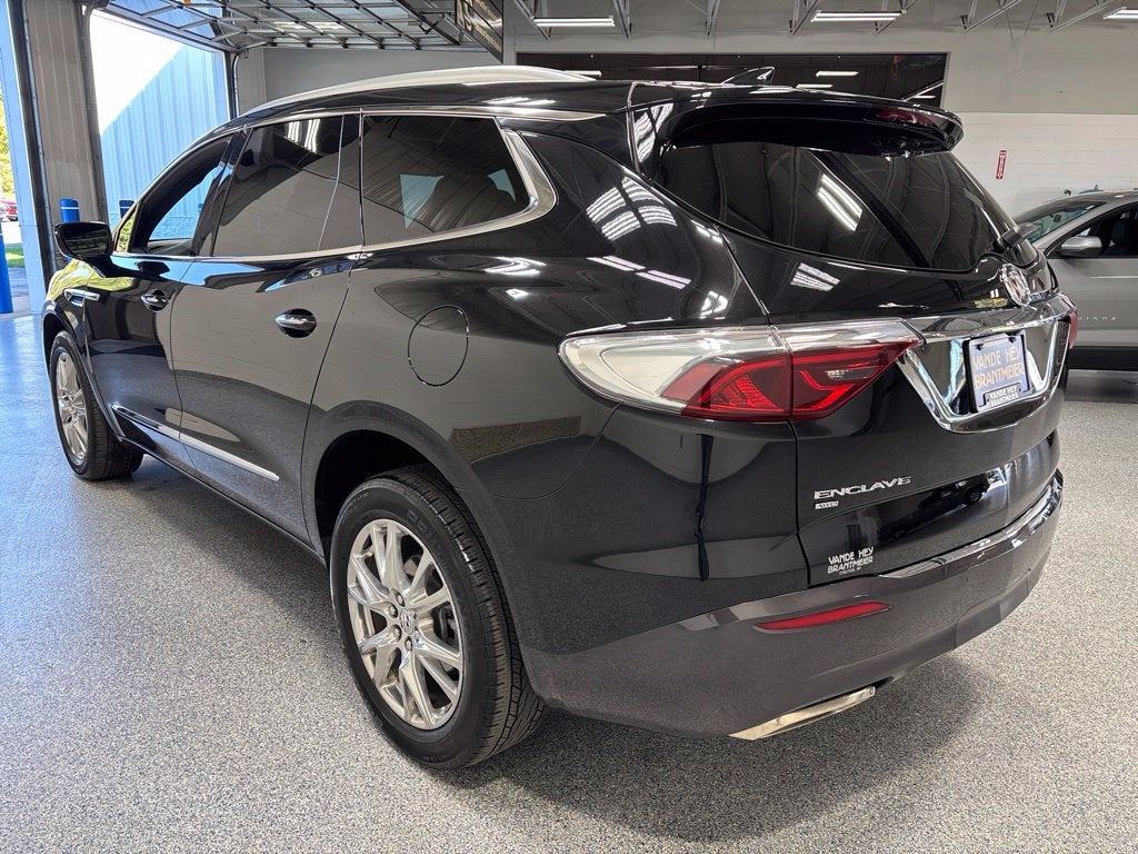 2023 Buick Enclave Essence AWD