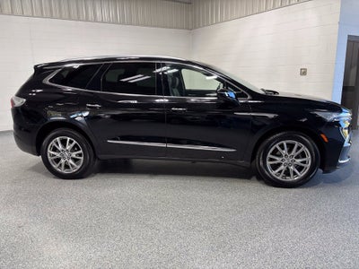 2023 Buick Enclave Essence AWD