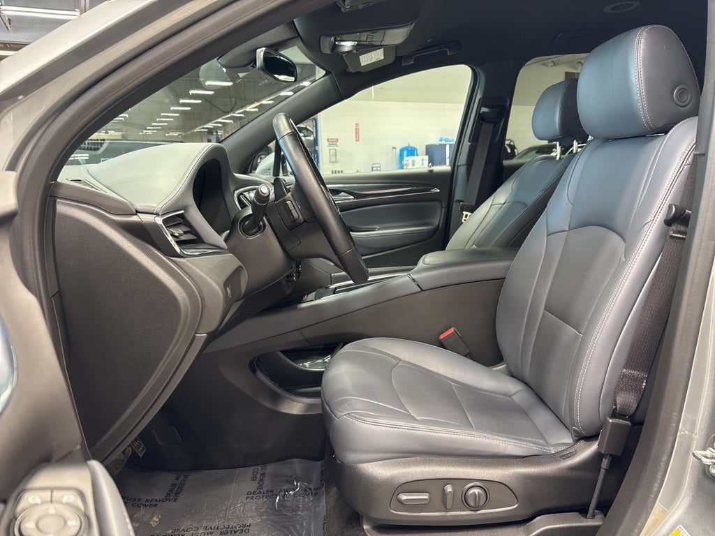 2023 Buick Enclave Essence AWD