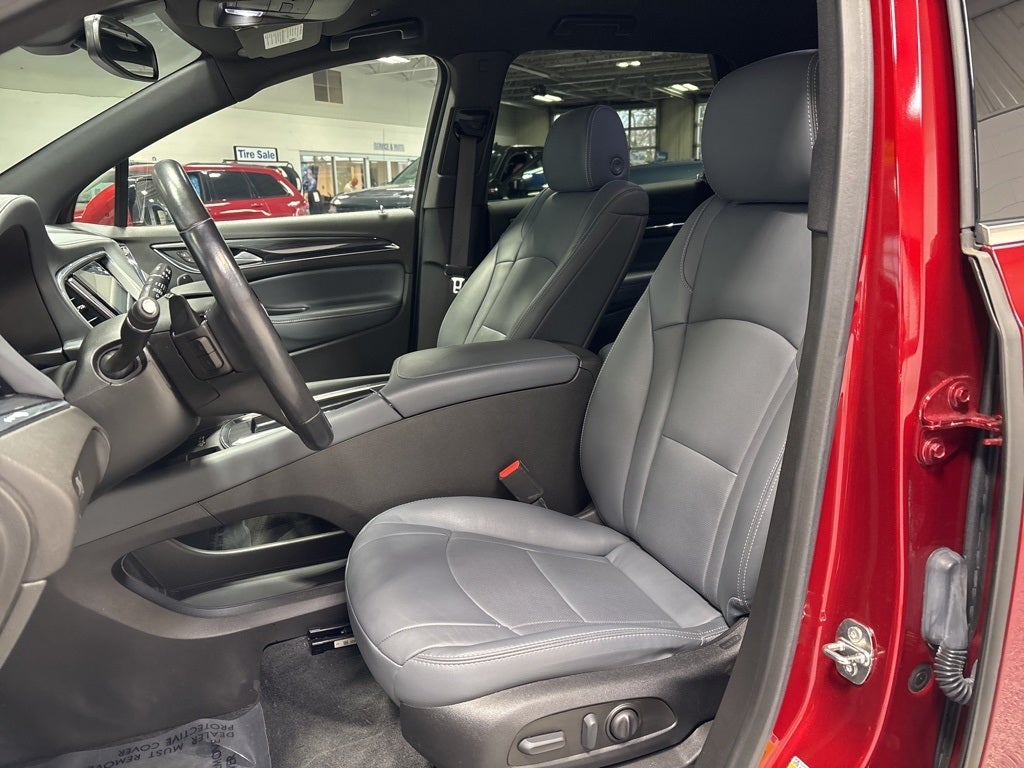 2023 Buick Enclave Essence AWD