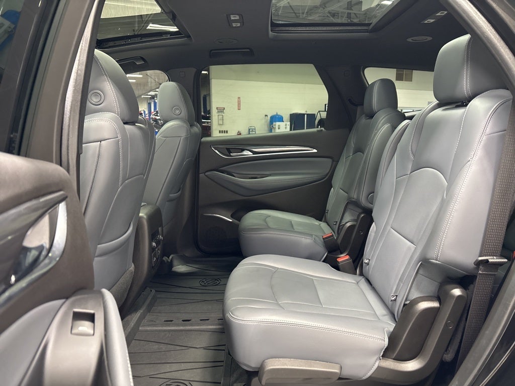2023 Buick Enclave Essence AWD
