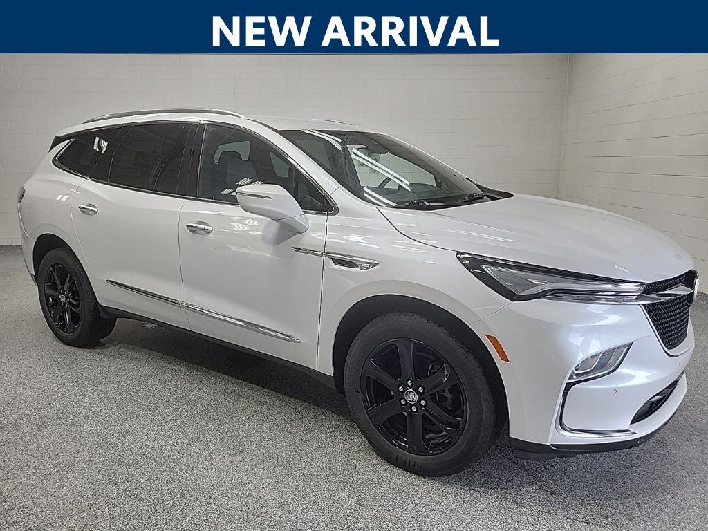 2023 Buick Enclave Essence AWD