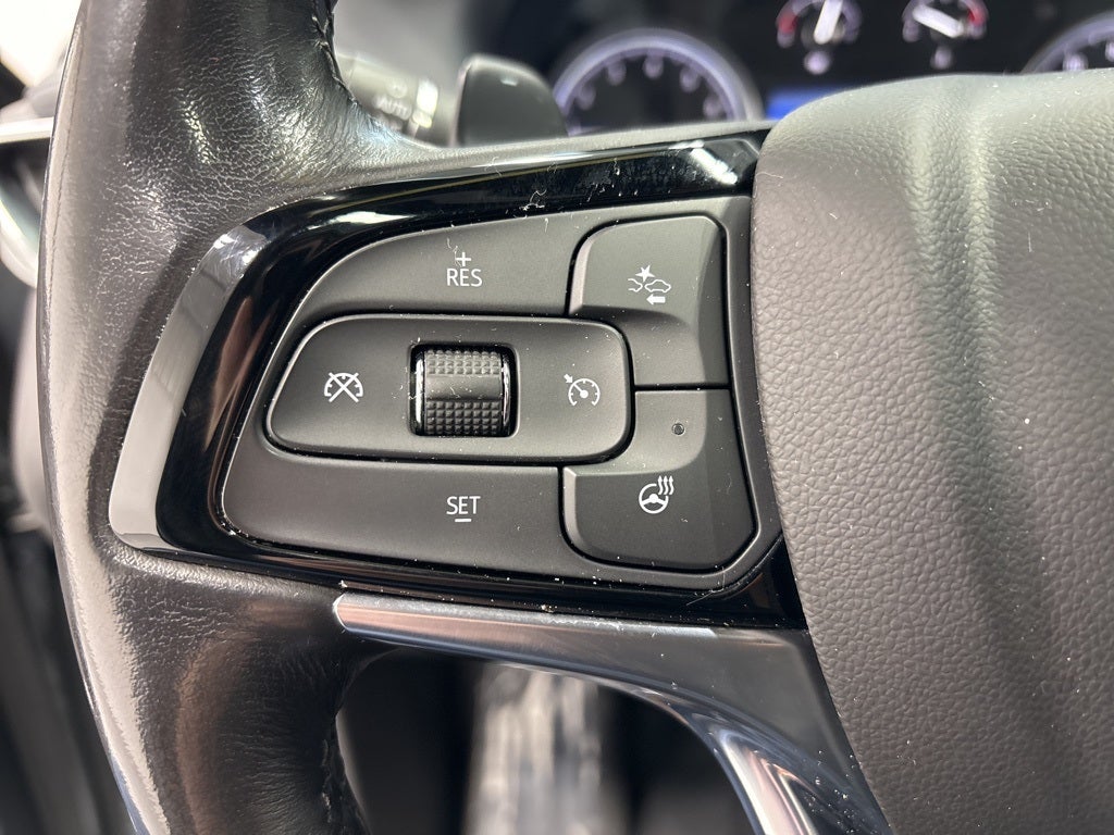 2023 Buick Enclave Essence AWD