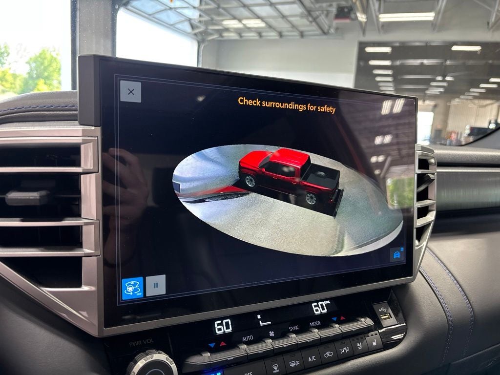 2025 Toyota Tundra Hybrid Platinum Hybrid CrewMax 5.5' Bed