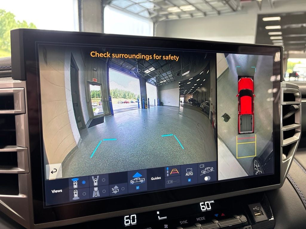 2025 Toyota Tundra Hybrid Platinum Hybrid CrewMax 5.5' Bed