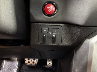 2025 Toyota Tundra Hybrid Platinum Hybrid CrewMax 5.5' Bed