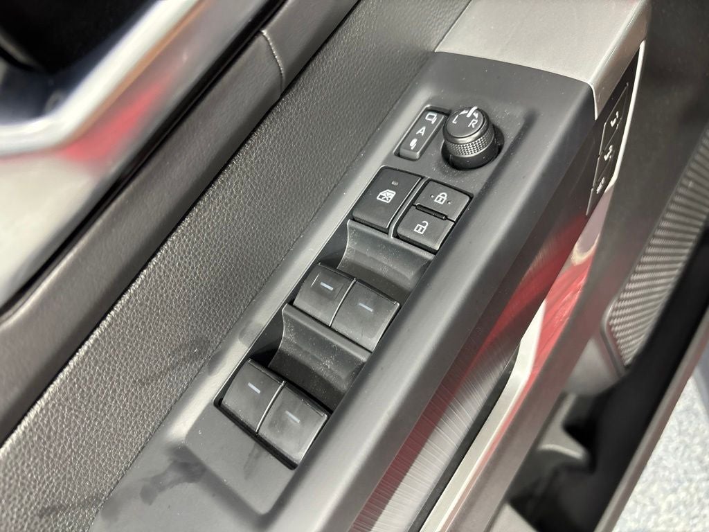 2025 Toyota Tundra Hybrid Platinum Hybrid CrewMax 5.5' Bed