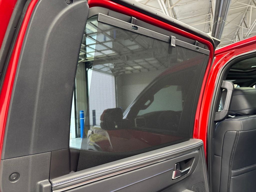 2025 Toyota Tundra Hybrid Platinum Hybrid CrewMax 5.5' Bed