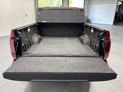 2025 Toyota Tundra Hybrid Platinum Hybrid CrewMax 5.5' Bed