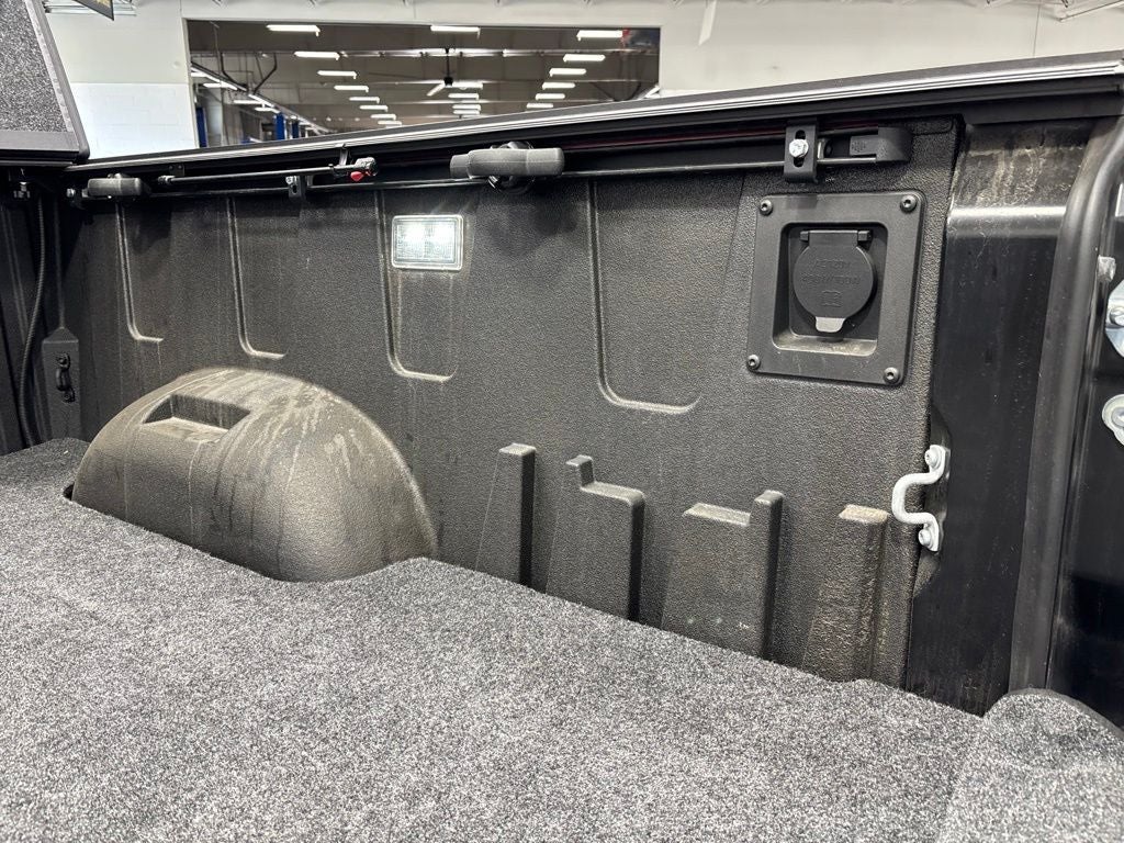 2025 Toyota Tundra Hybrid Platinum Hybrid CrewMax 5.5' Bed