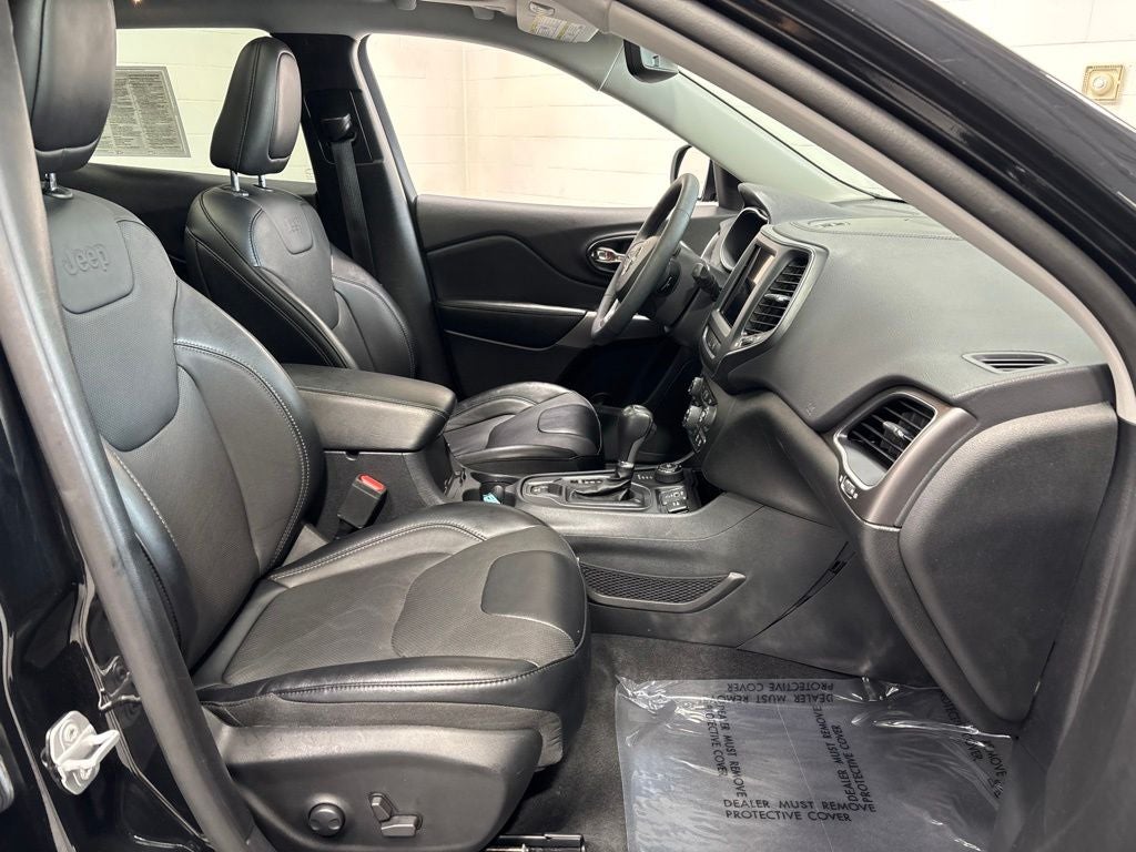 2022 Jeep Cherokee Latitude Lux