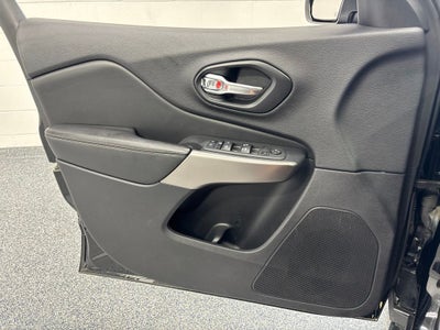 2022 Jeep Cherokee Latitude Lux