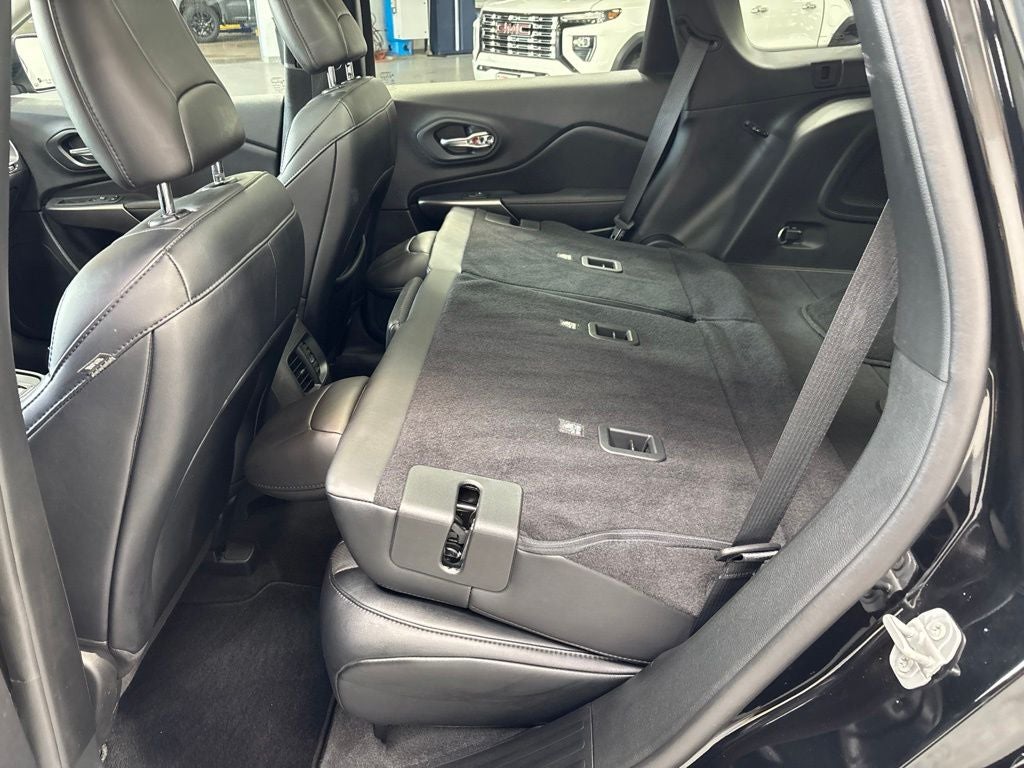 2022 Jeep Cherokee Latitude Lux
