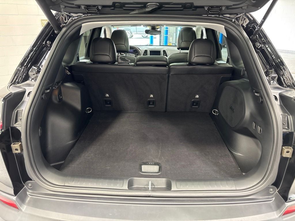 2022 Jeep Cherokee Latitude Lux