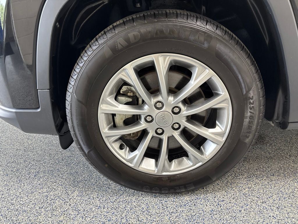 2022 Jeep Cherokee Latitude Lux
