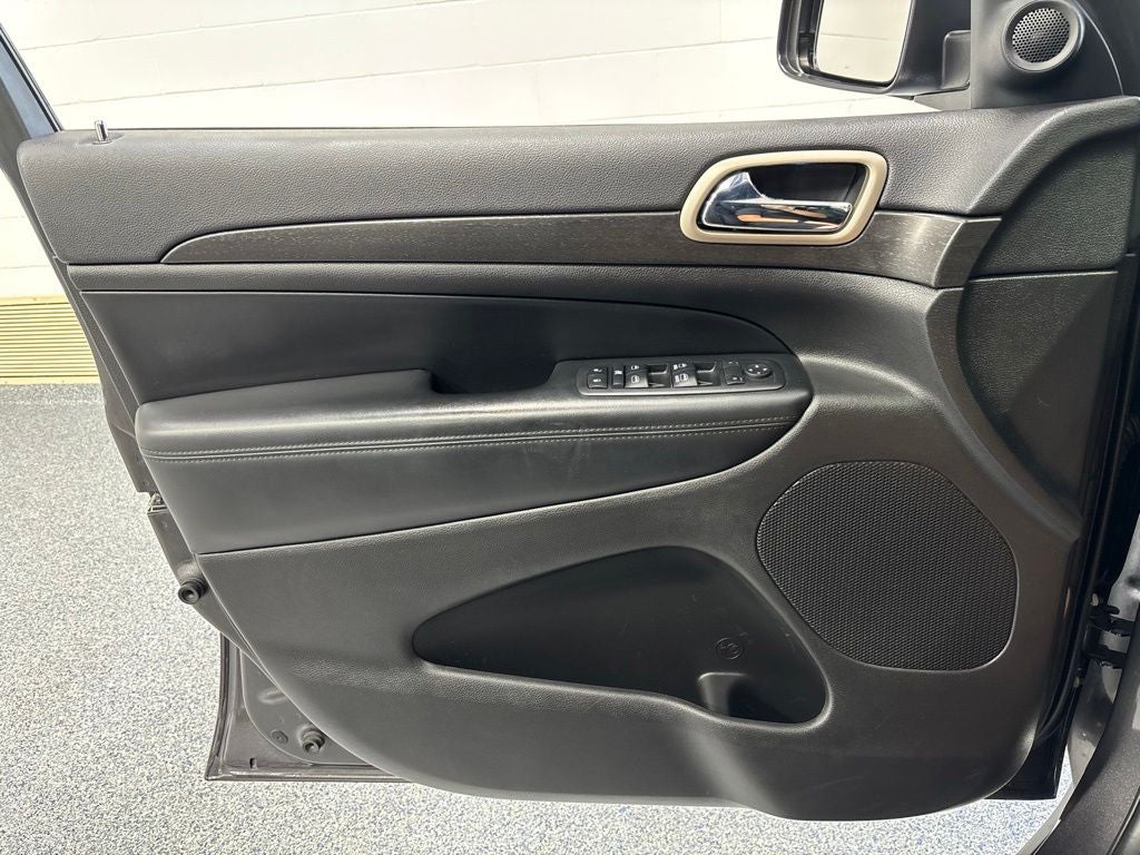 2017 Jeep Grand Cherokee Laredo