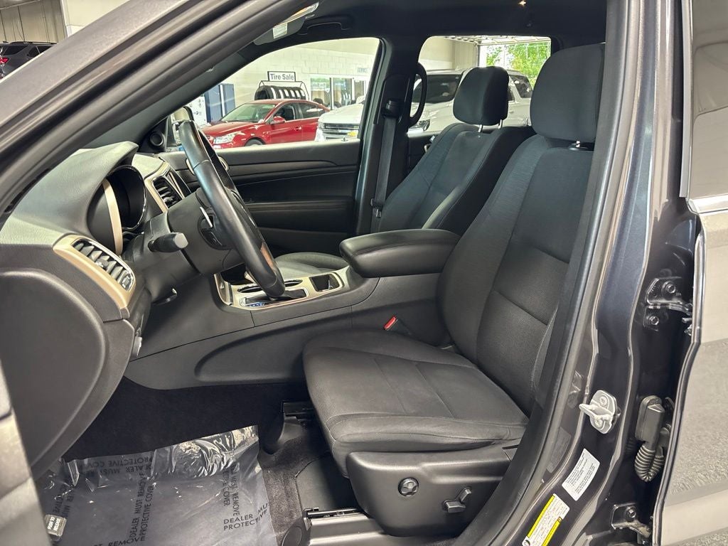 2017 Jeep Grand Cherokee Laredo