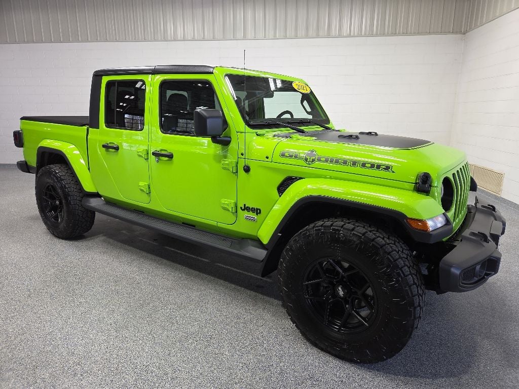 2021 Jeep Gladiator Overland's photo