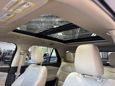 2021 Ford Explorer Platinum
