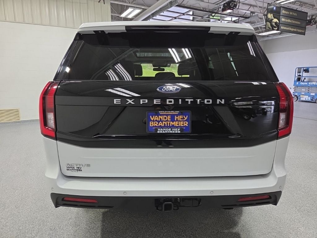 2025 Ford Expedition Active