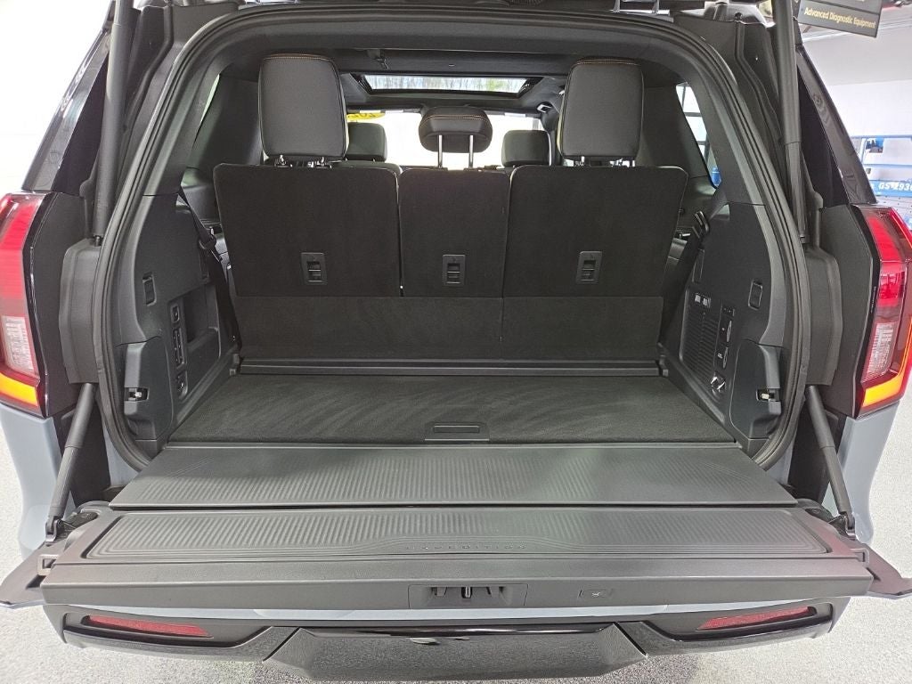 2025 Ford Expedition Tremor