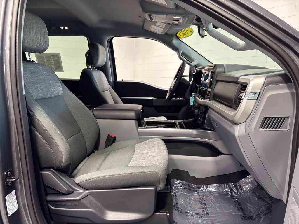 2025 Ford F-350SD XLT DRW
