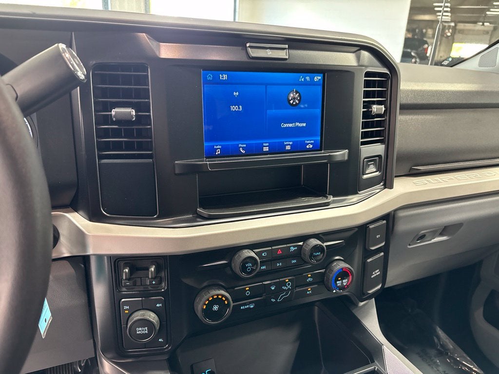 2025 Ford F-350SD XLT DRW