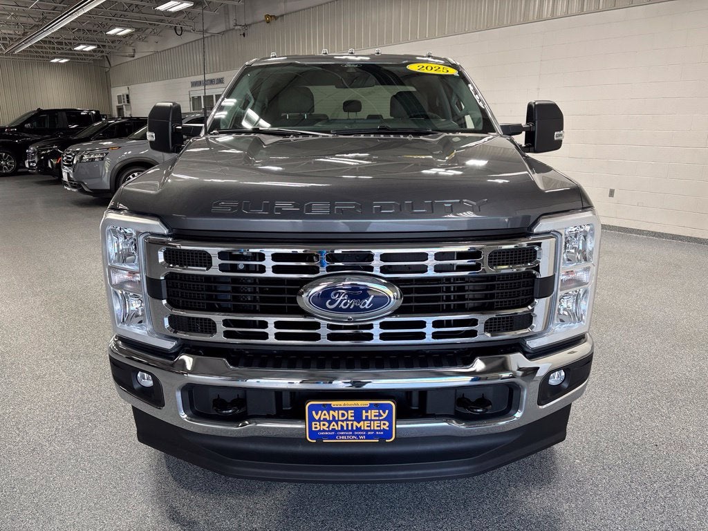 2025 Ford F-350SD XLT DRW