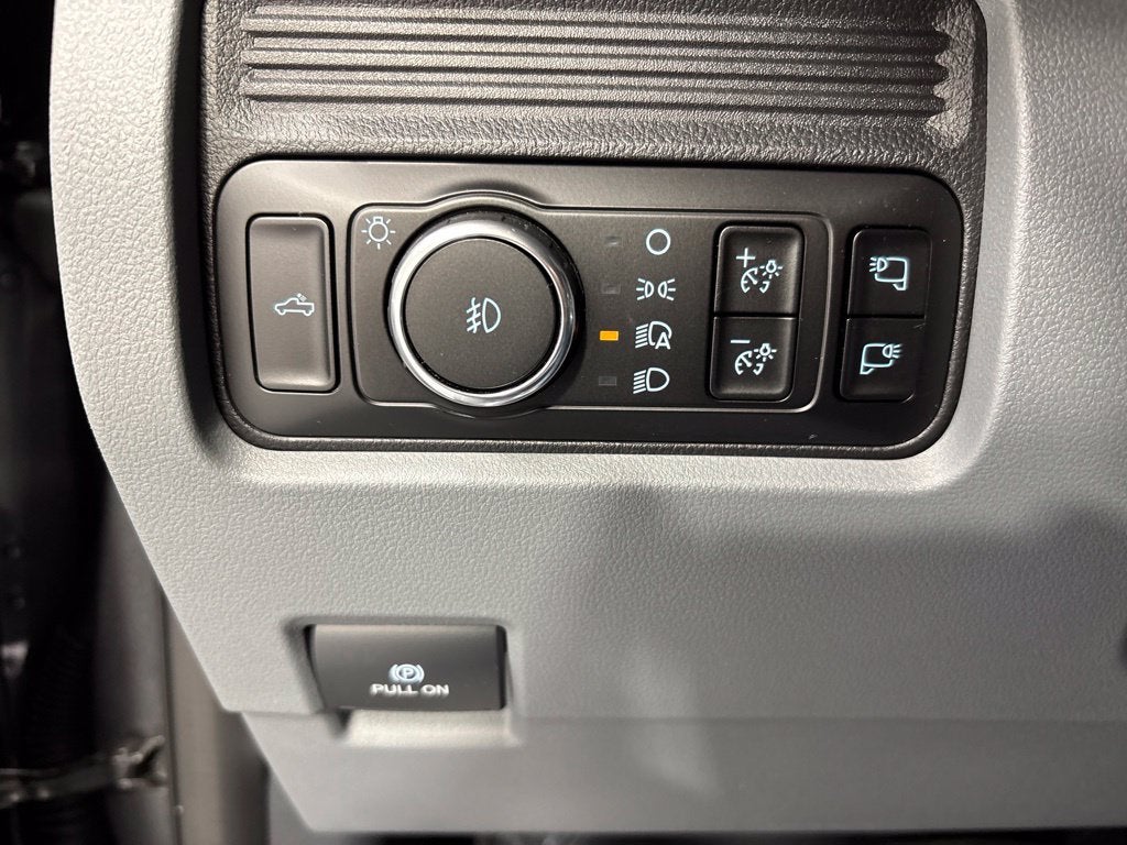2025 Ford F-350SD XLT DRW