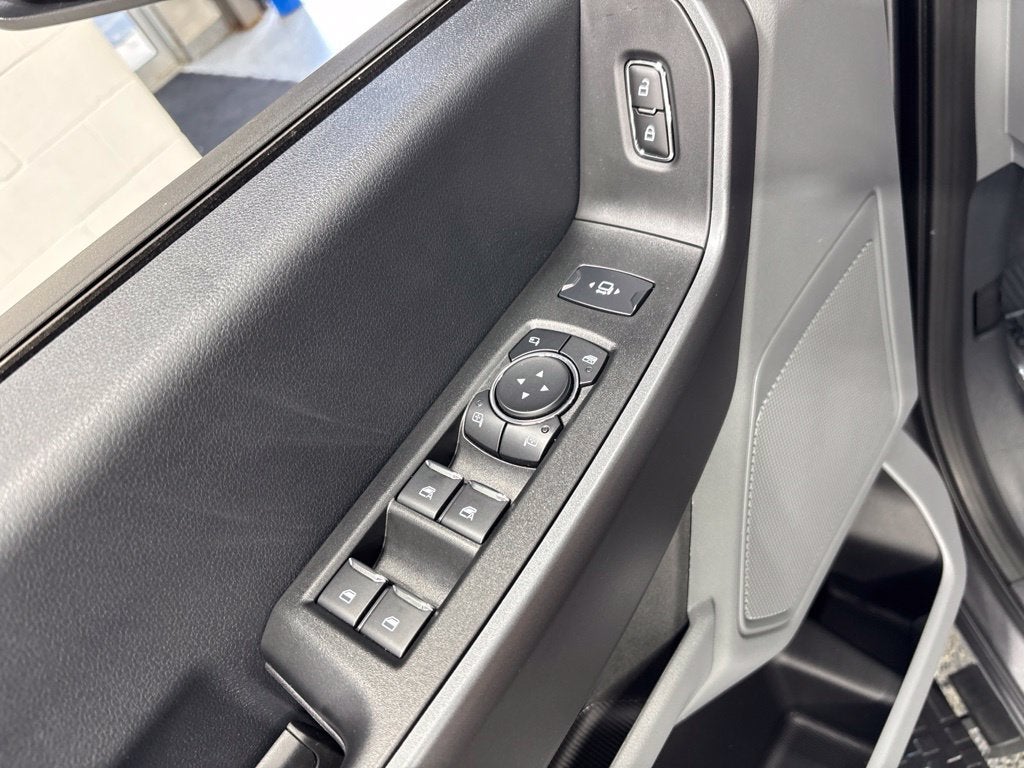2025 Ford F-350SD XLT DRW