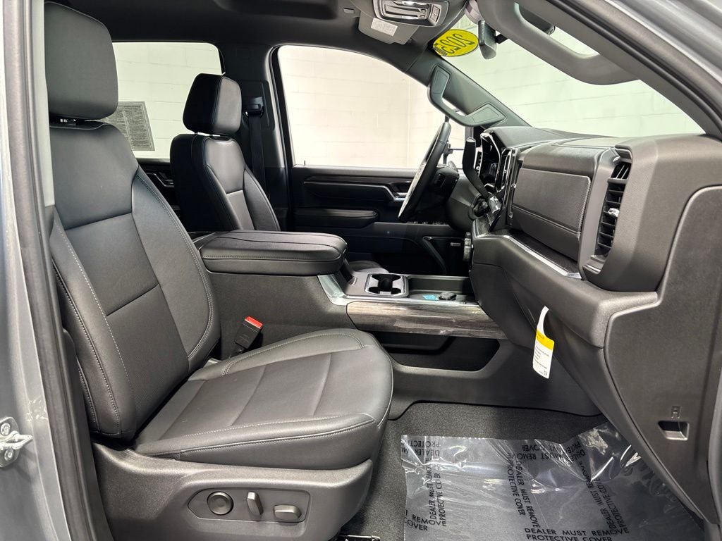 2025 Chevrolet Silverado 3500HD LTZ DRW