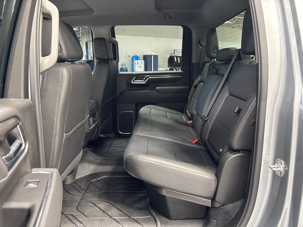 2025 Chevrolet Silverado 3500HD LTZ DRW