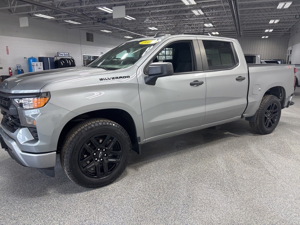 2023 Chevrolet Silverado 1500 Custom