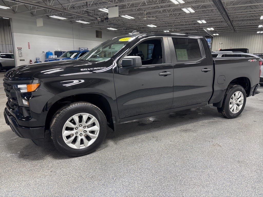 2023 Chevrolet Silverado 1500 Custom