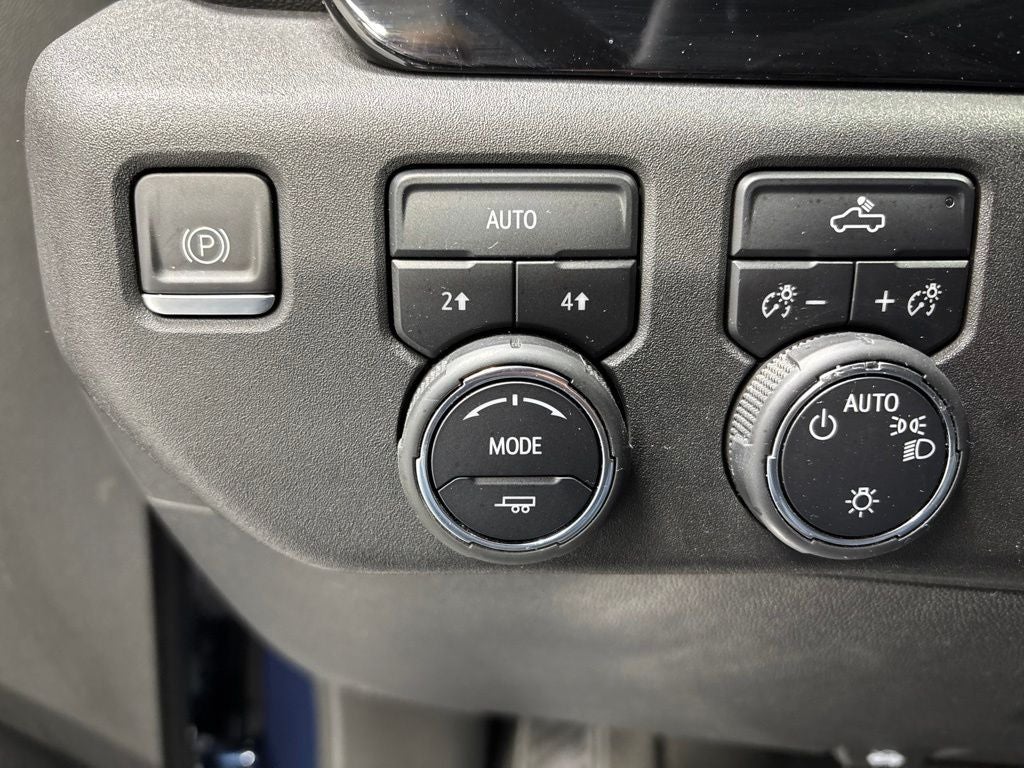 2023 Chevrolet Silverado 1500 LT LT1